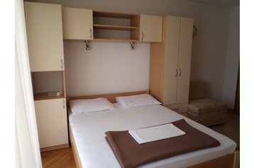 Croatia Privát Promajna, Exterior